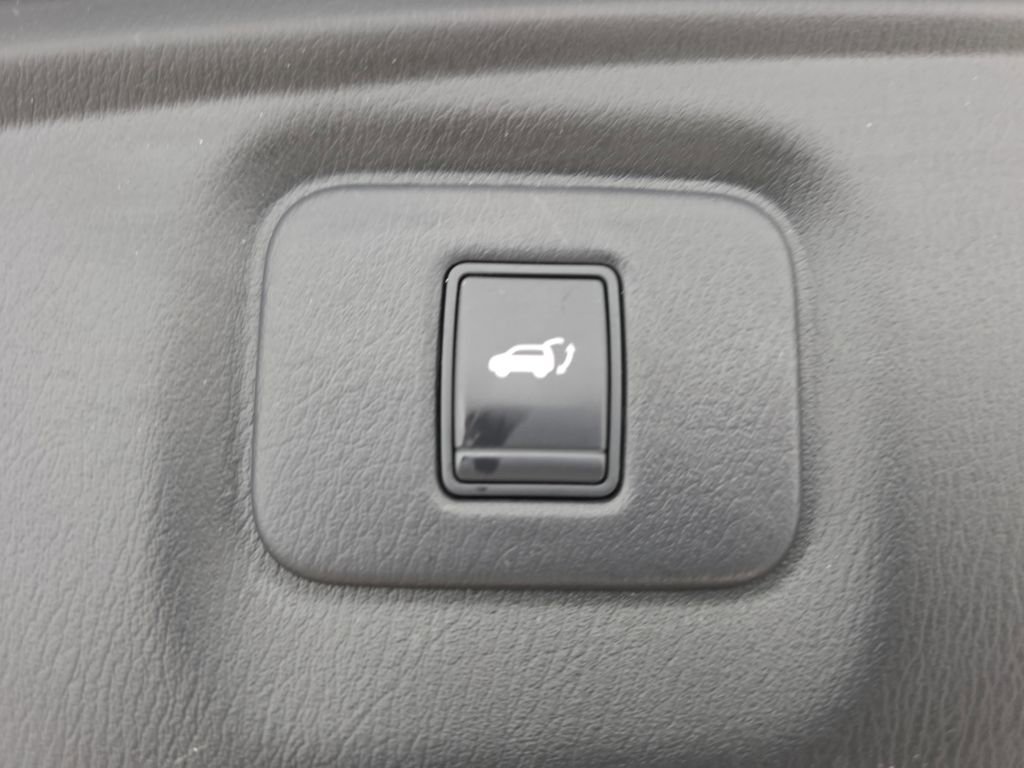 Used 2013 INFINITI JX35 AWD w/ Premium Pkg image 35