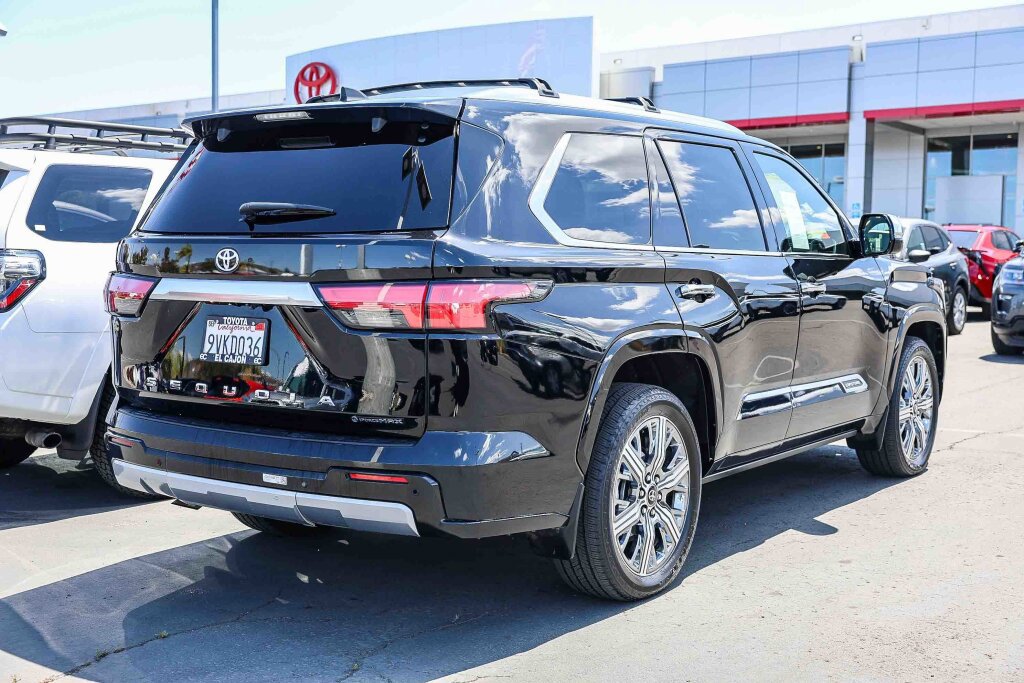Certified 2025 Toyota Sequoia Capstone AWD/4WD image 35