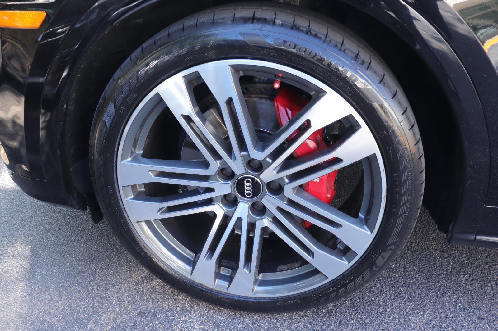 Used 2018 Audi SQ5 Prestige AWD/4WD image 42