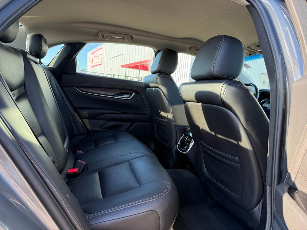 Used 2019 Cadillac XTS Luxury image 11