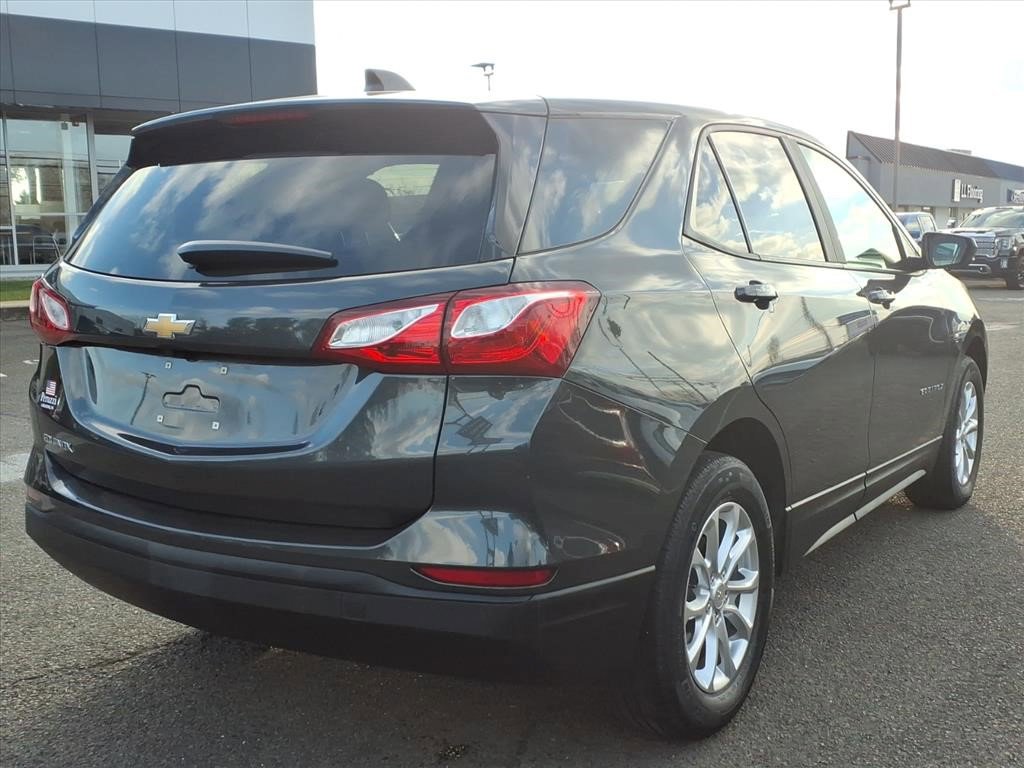 Certified 2021 Chevrolet Equinox LS w/ LS Convenience Package image 3