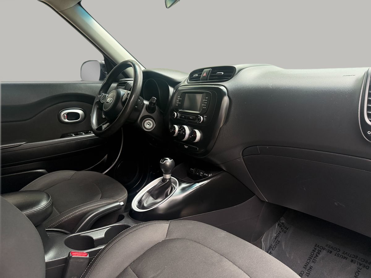 Used 2019 Kia Soul FWD image 17