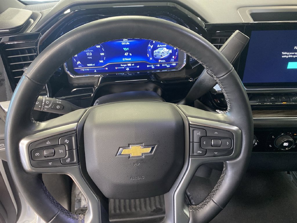 Certified 2024 Chevrolet Silverado 1500 LT AWD/4WD image 15