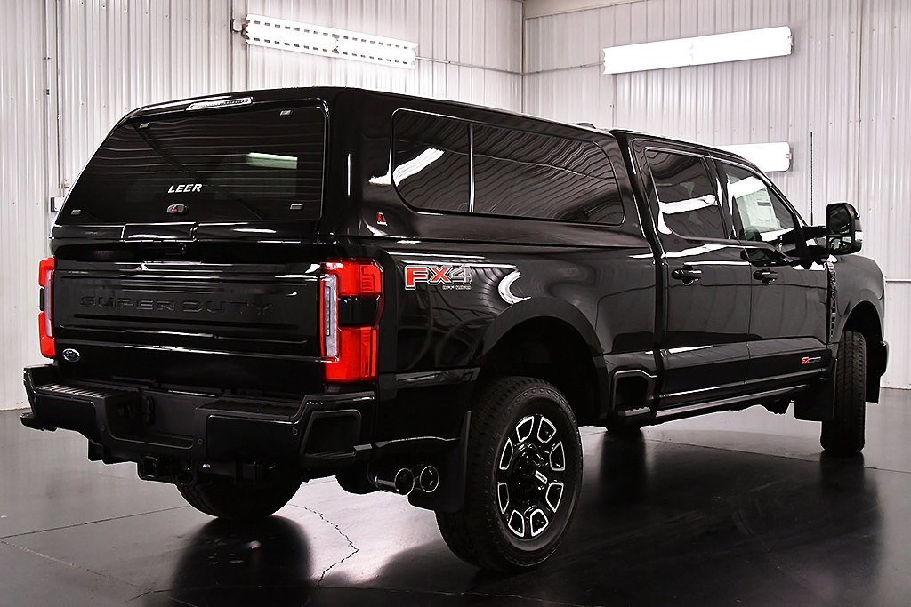 New 2025 Ford F350 Platinum w/ FX4 Off-Road Package image 7