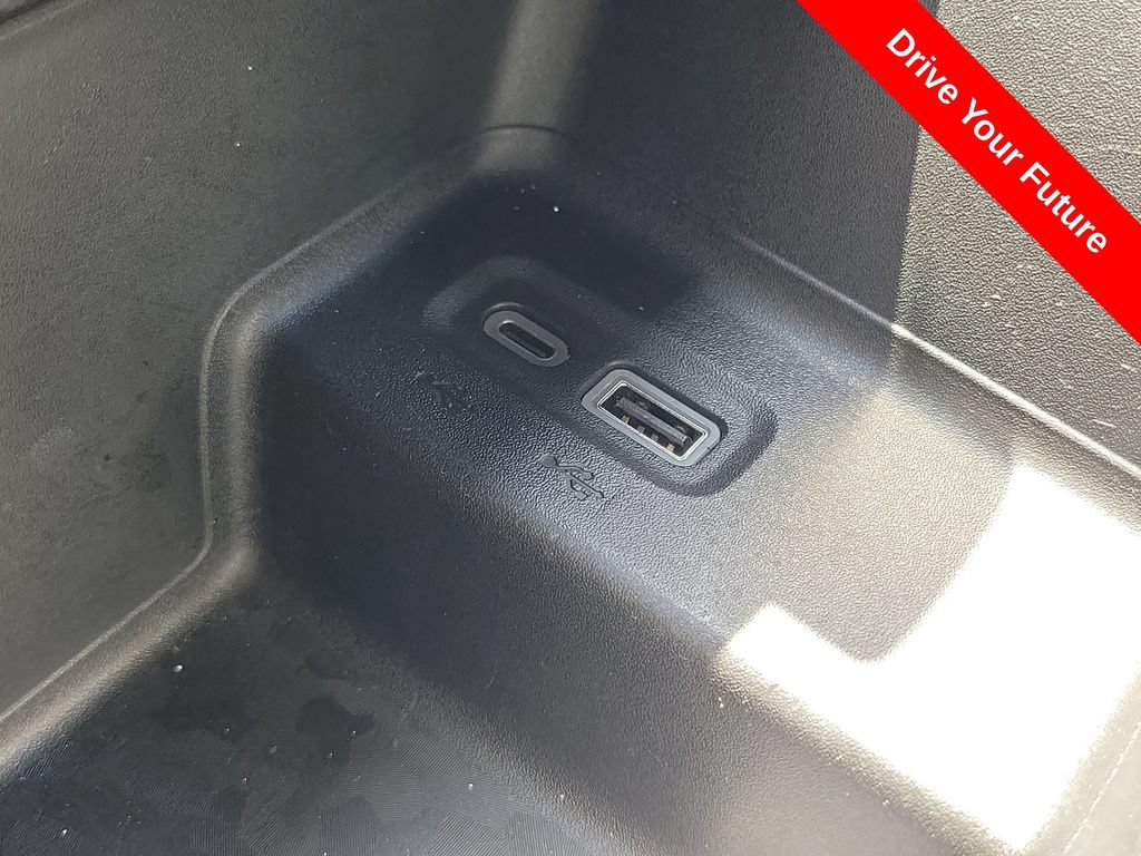 Used 2023 Chevrolet Colorado W/T RWD image 14