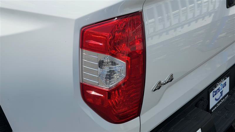 Used 2015 Toyota Tundra Limited w/ Limited Premium Package AWD/4WD image 13