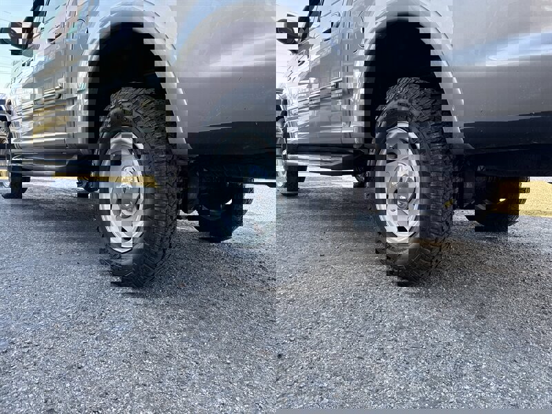 Used 2003 Ford F150 XLT AWD/4WD image 6