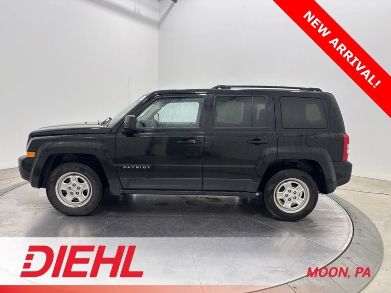 Used 2017 Jeep Patriot Sport w/ Power Value Group FWD image 4