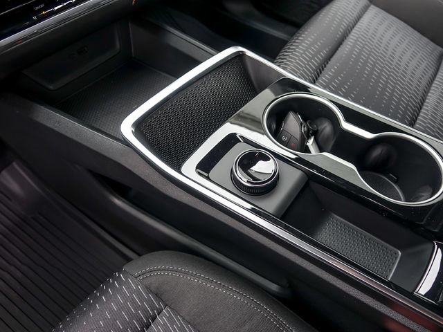 New 2026 Chevrolet Equinox LT w/ Midnight Edition FWD image 25