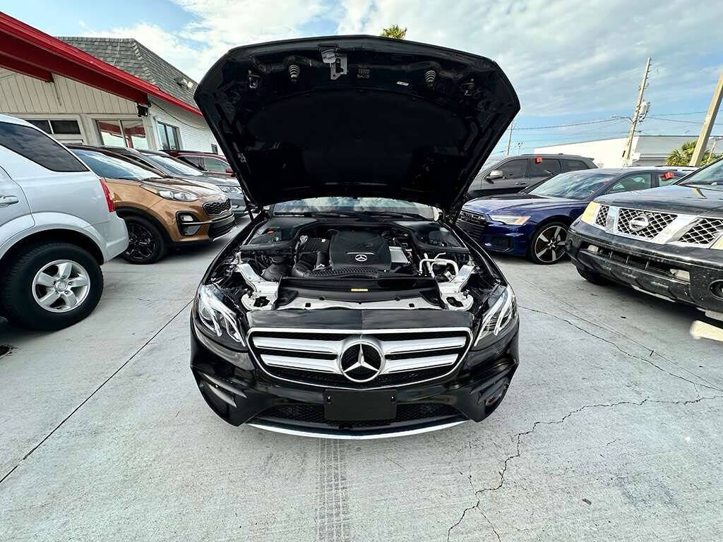 Used 2019 Mercedes-Benz E 300 4MATIC image 17