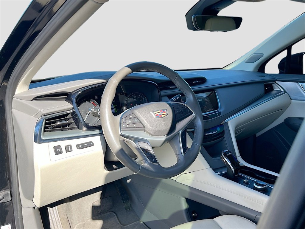 Used 2021 Cadillac XT5 Premium Luxury image 9