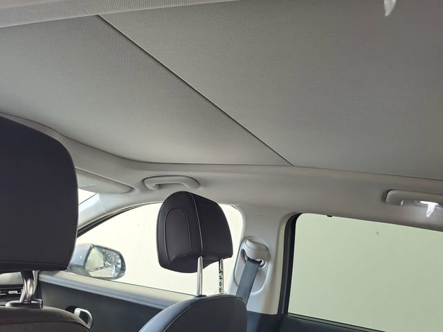 Used 2024 Hyundai Ioniq 5 Limited image 12
