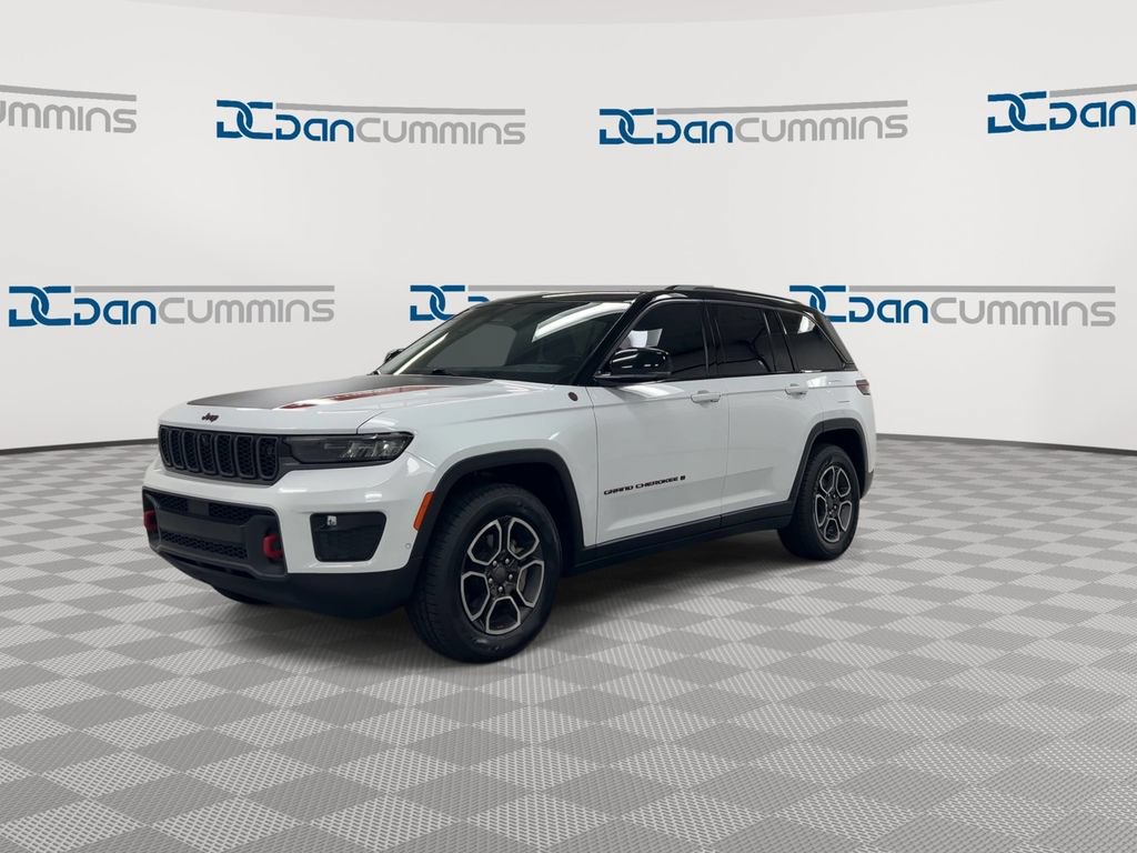 Used 2022 Jeep Grand Cherokee Trailhawk w/ ADV Protech Group II AWD/4WD image 4