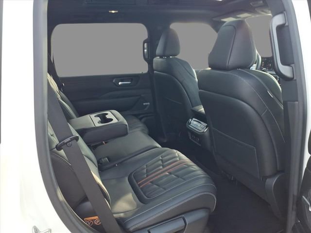 Certified 2025 Nissan Armada PRO-4X w/ Pro-4X Premium Package image 39