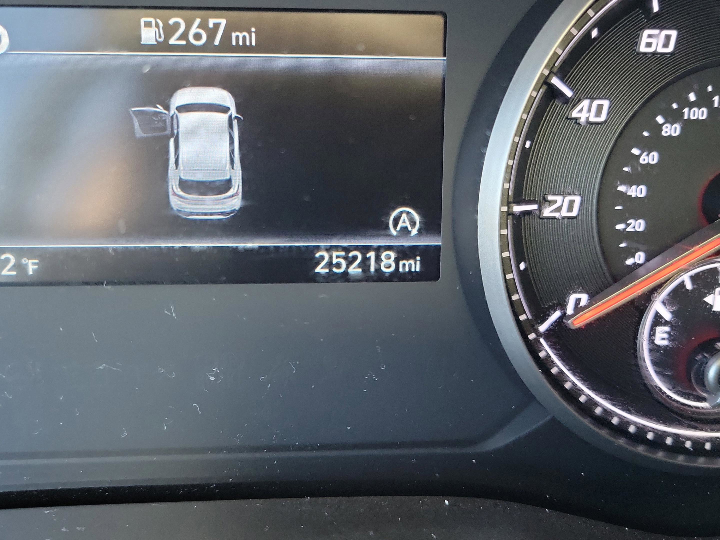 Used 2023 Hyundai Santa Fe SE image 24