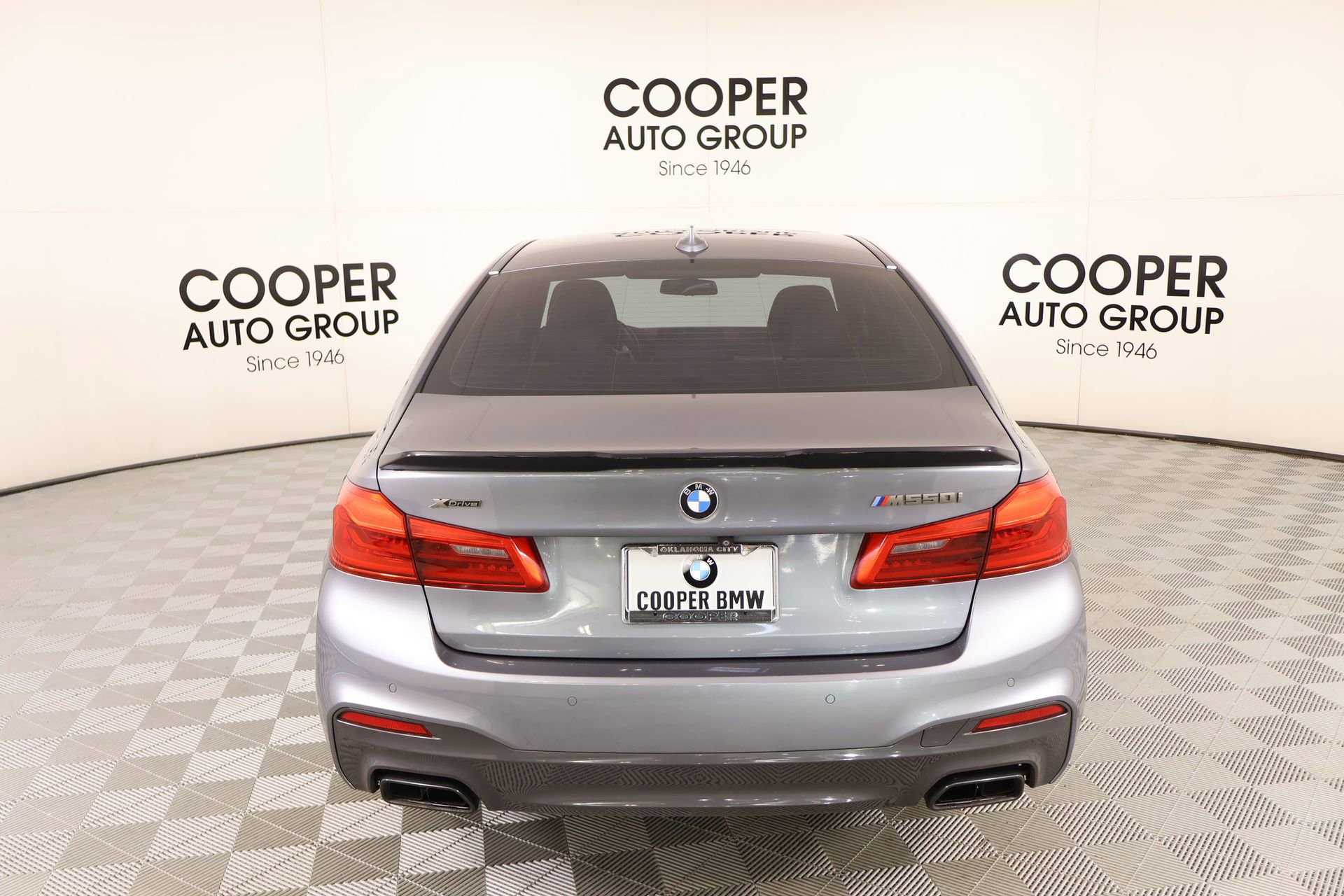Used 2019 BMW M550i xDrive image 23