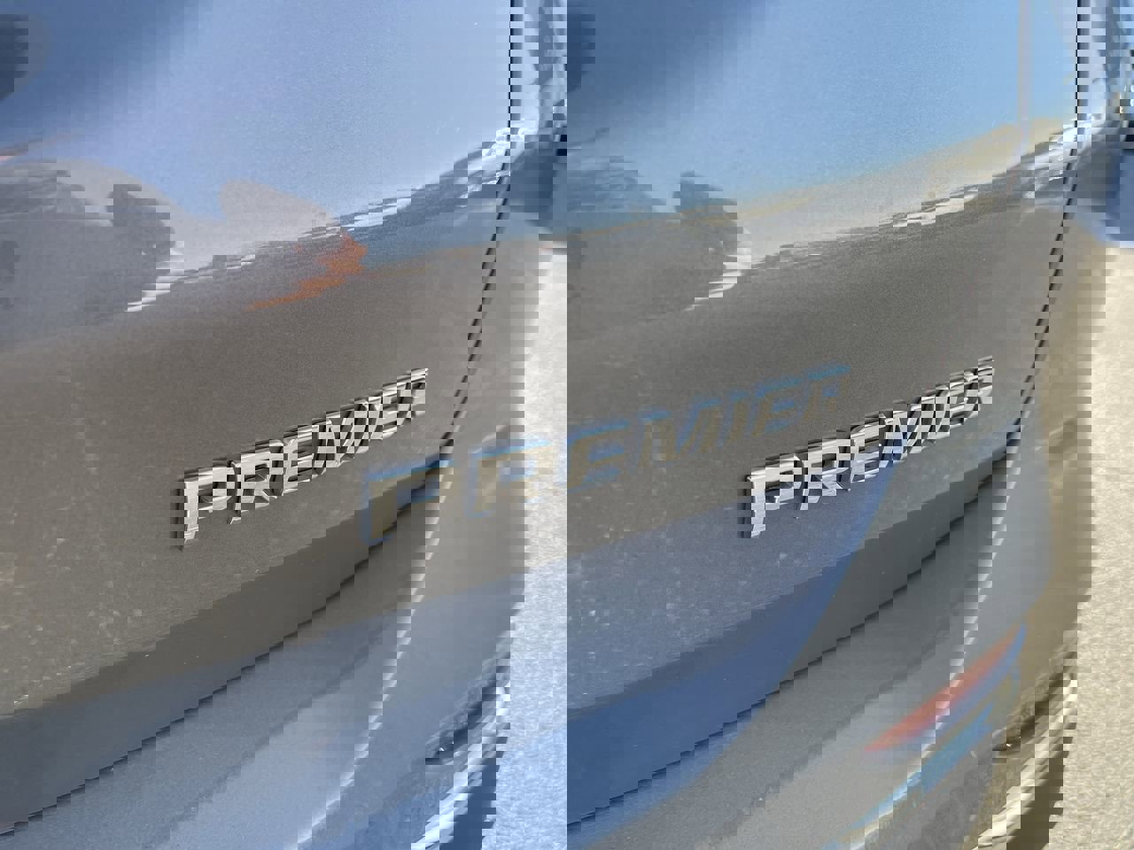 Used 2019 Chevrolet Equinox Premier image 31