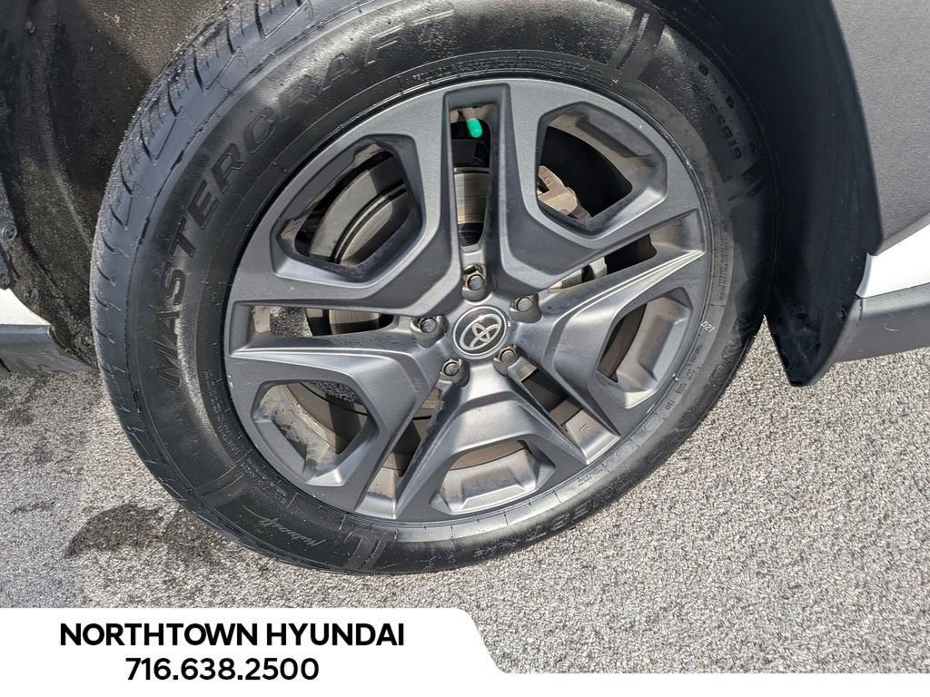 Used 2024 Toyota RAV4 Adventure image 46