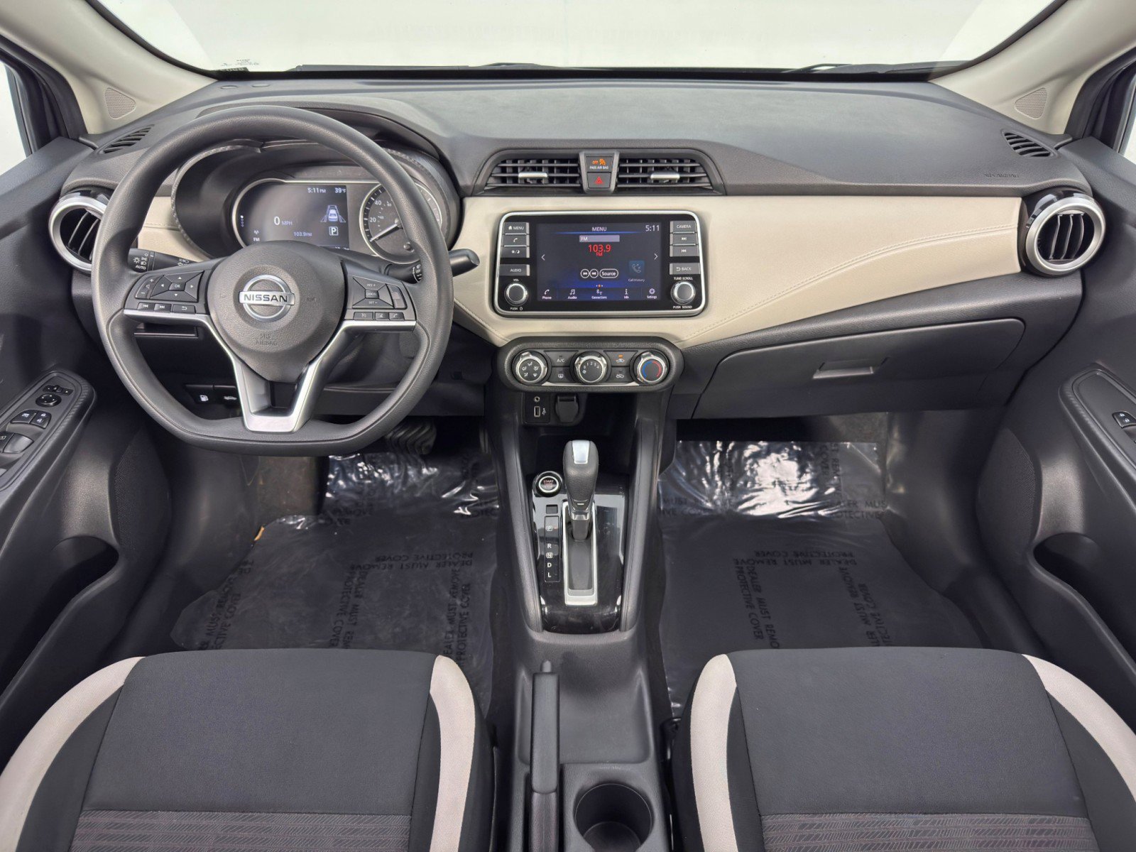 Used 2021 Nissan Versa SV image 11