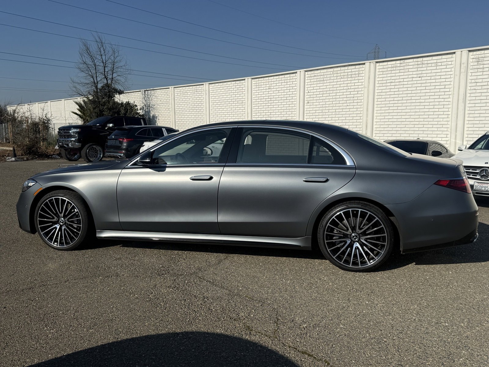 Used 2022 Mercedes-Benz S 580 4MATIC Sedan image 2