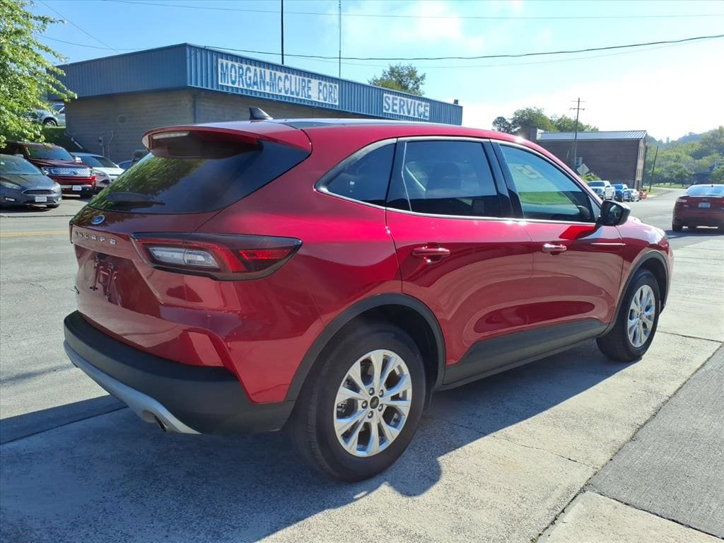 Used 2025 Ford Escape Active FWD image 9