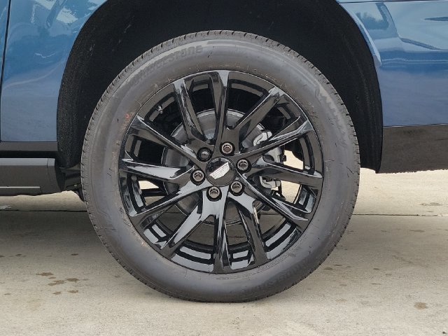 New 2026 Cadillac Escalade ESV Luxury AWD/4WD image 5