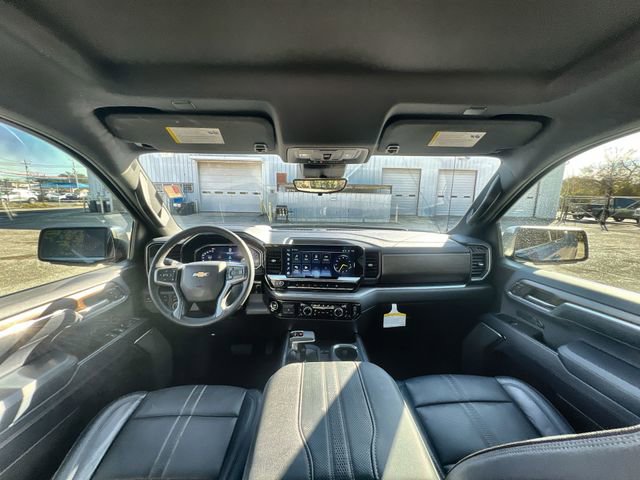 Certified 2024 Chevrolet Silverado 1500 High Country w/ Technology Package image 19