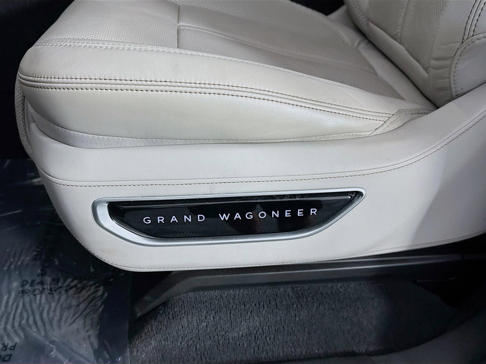 Used 2023 Jeep Grand Wagoneer 4WD image 23