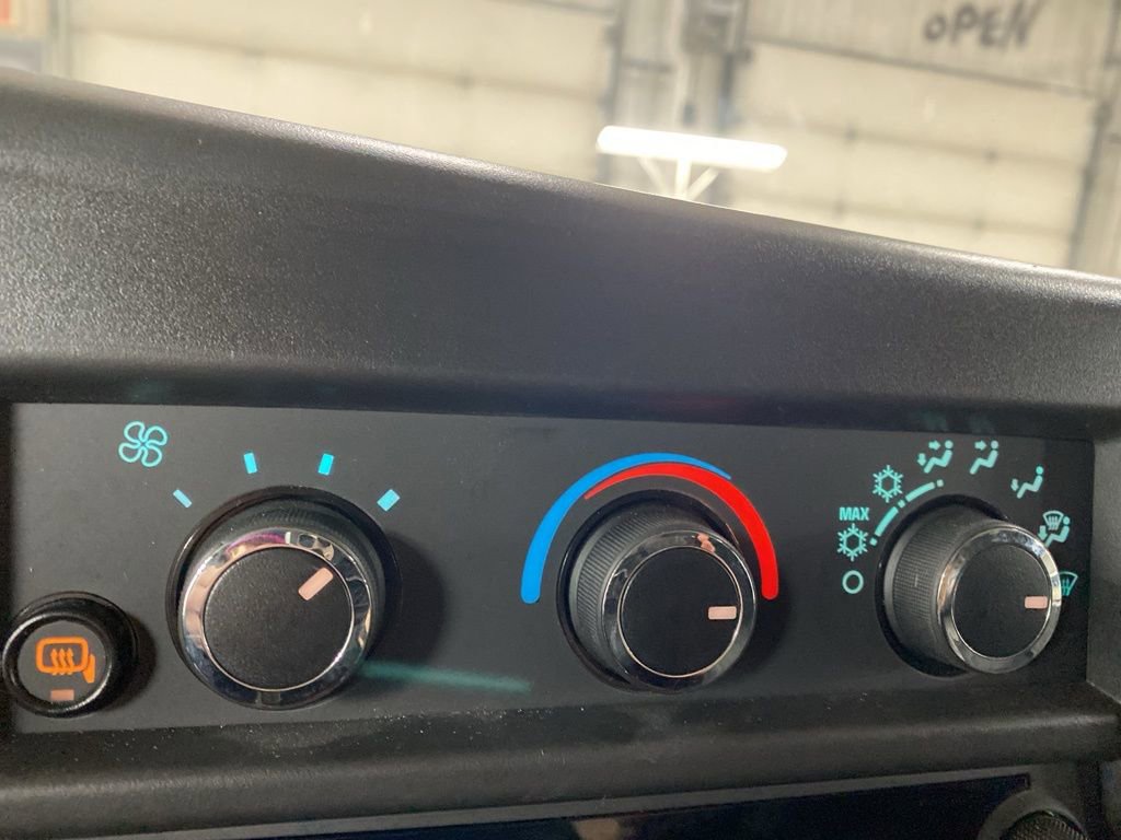 Used 2024 GMC Savana 2500 w/ Driver Convenience Package image 22