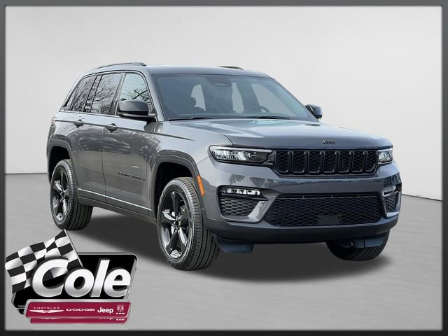 Used 2025 Jeep Grand Cherokee Limited w/ Black Appearance Package image 1