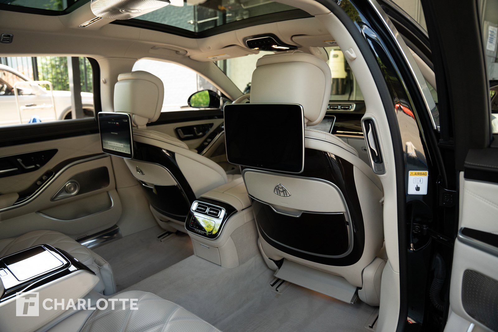 Used 2024 Mercedes-Benz Maybach S 680 4MATIC image 33