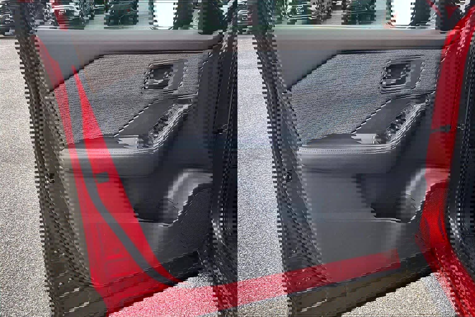 Used 2022 Nissan Rogue S image 21