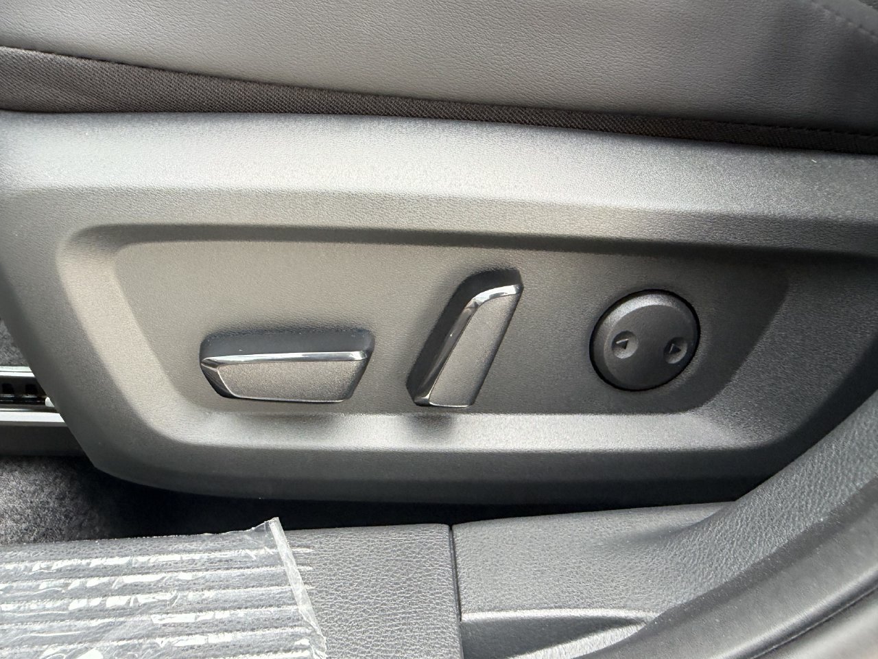 New 2026 Nissan Rogue Dark Armor FWD image 20