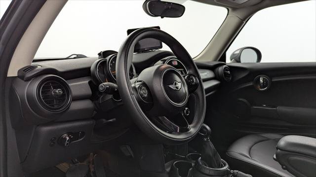 Used 2016 MINI Cooper 2-Door Hardtop FWD image 21