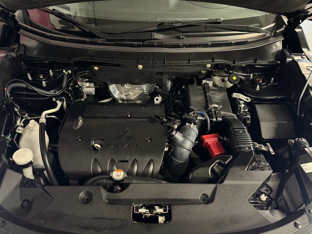 Used 2023 Mitsubishi Outlander Sport ES image 6