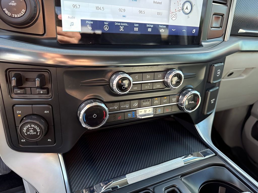 Used 2023 Ford F150 Limited image 34