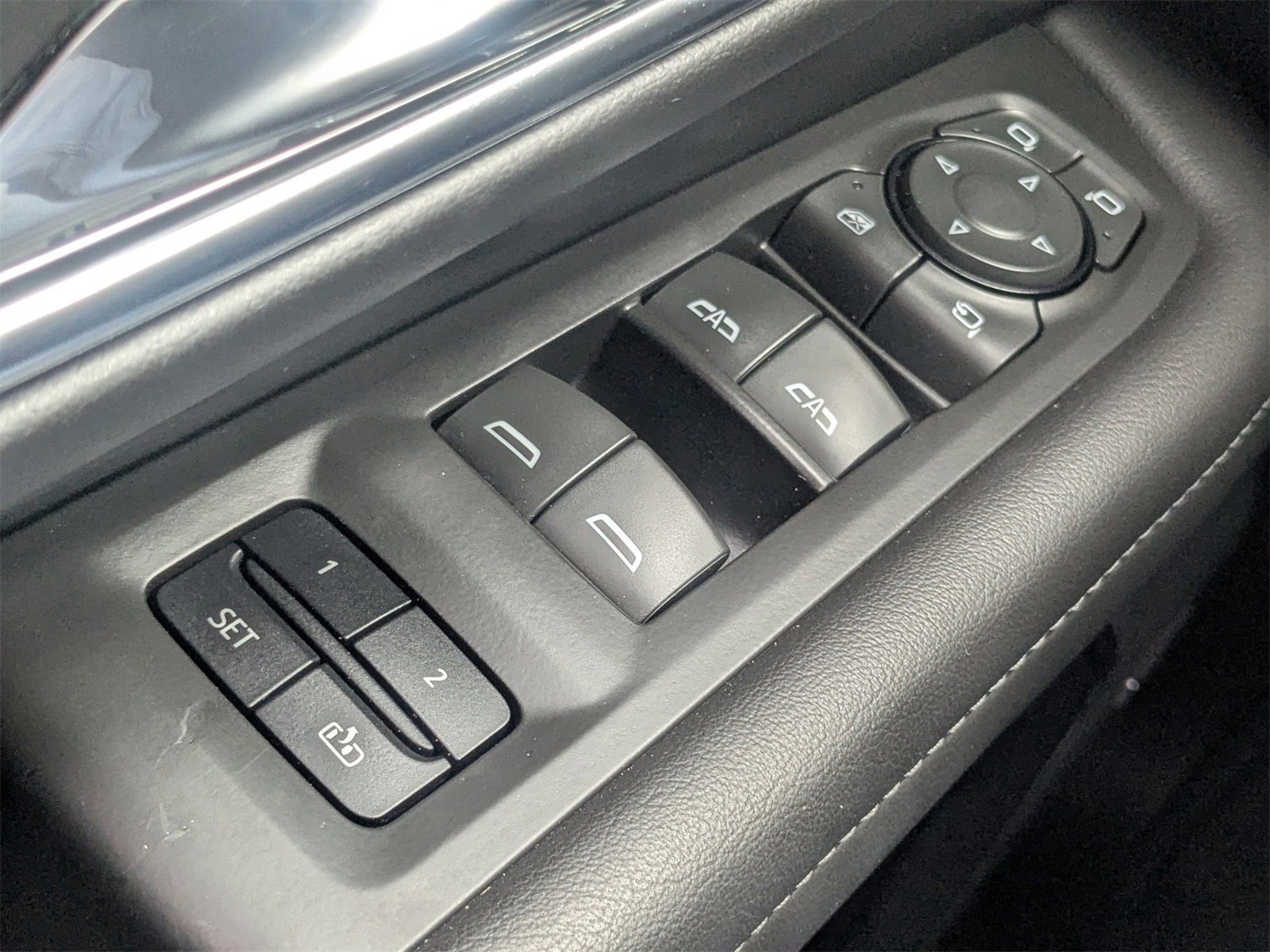 Used 2023 Chevrolet Tahoe Z71 w/ Luxury Package image 26