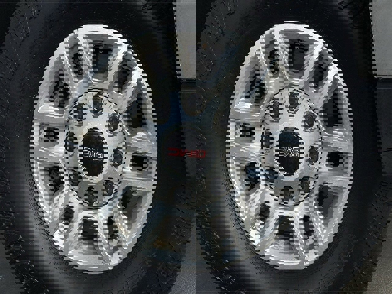 Certified 2023 GMC Sierra 2500 SLE w/ SLE Convenience Package image 9