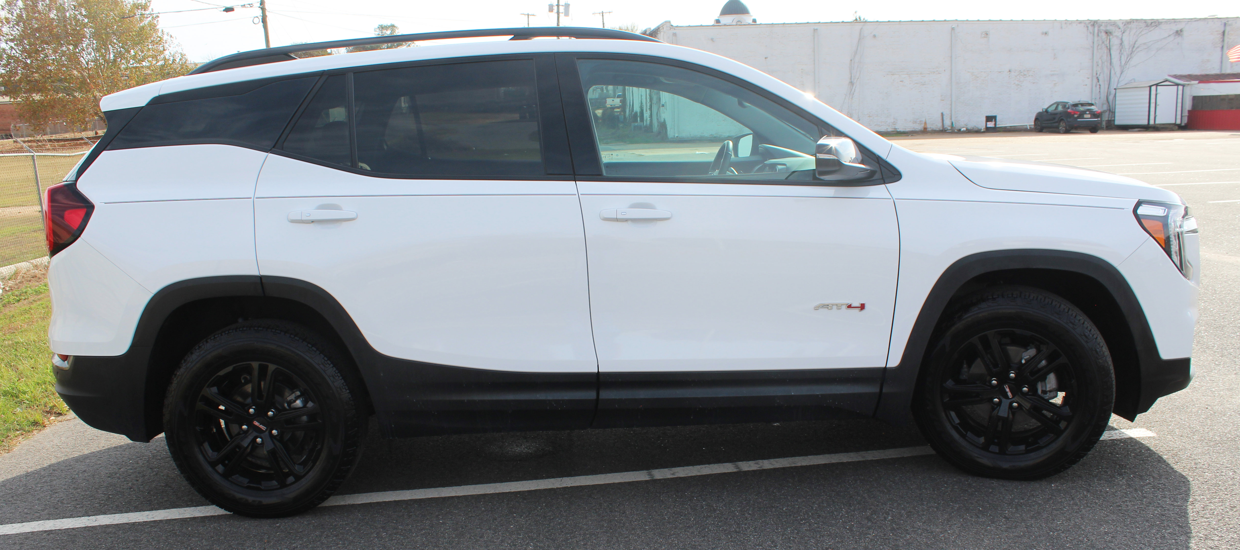 Used 2024 GMC Terrain AT4 image 10