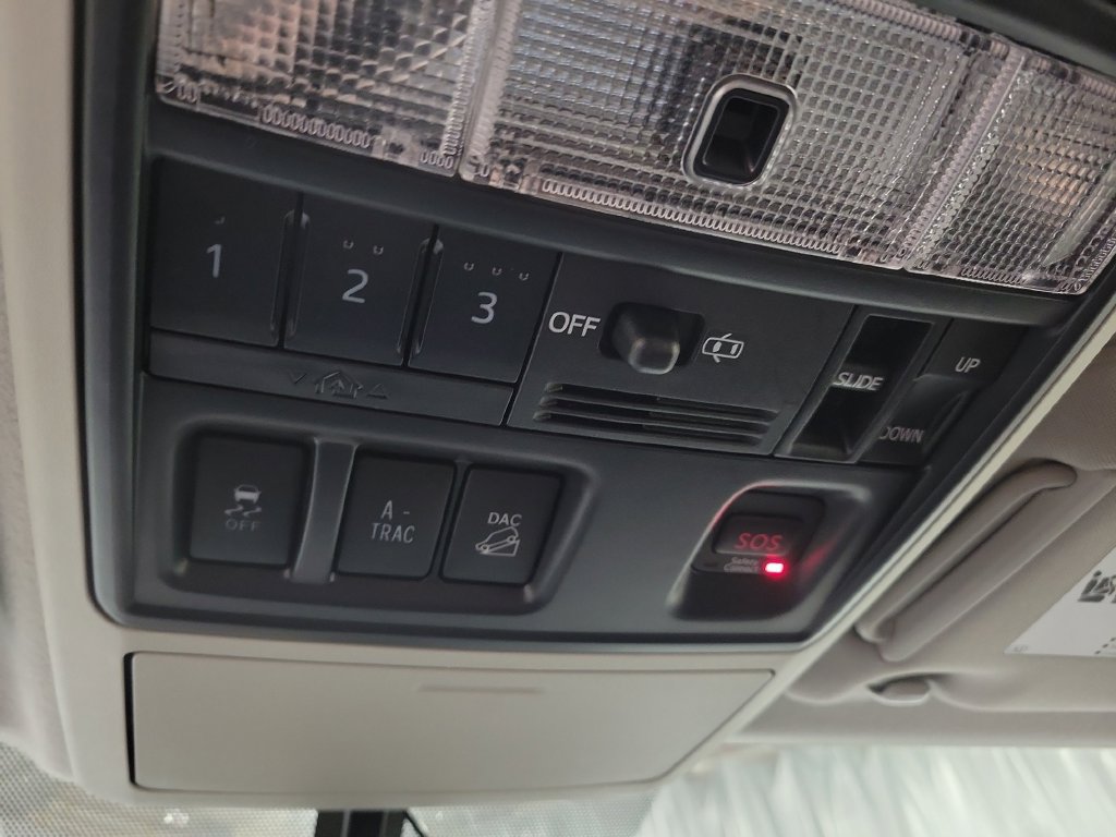 Used 2017 Toyota 4Runner Limited AWD/4WD image 22