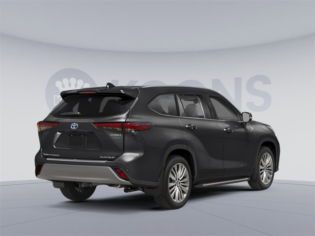New 2025 Toyota Highlander Platinum image 2