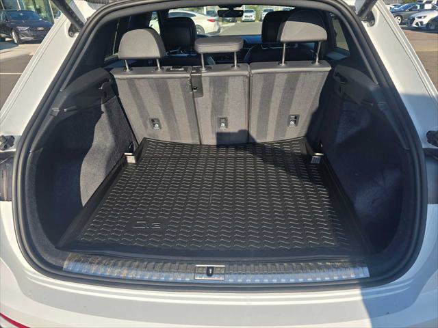 Used 2025 Audi Q3 2.0T Premium image 16