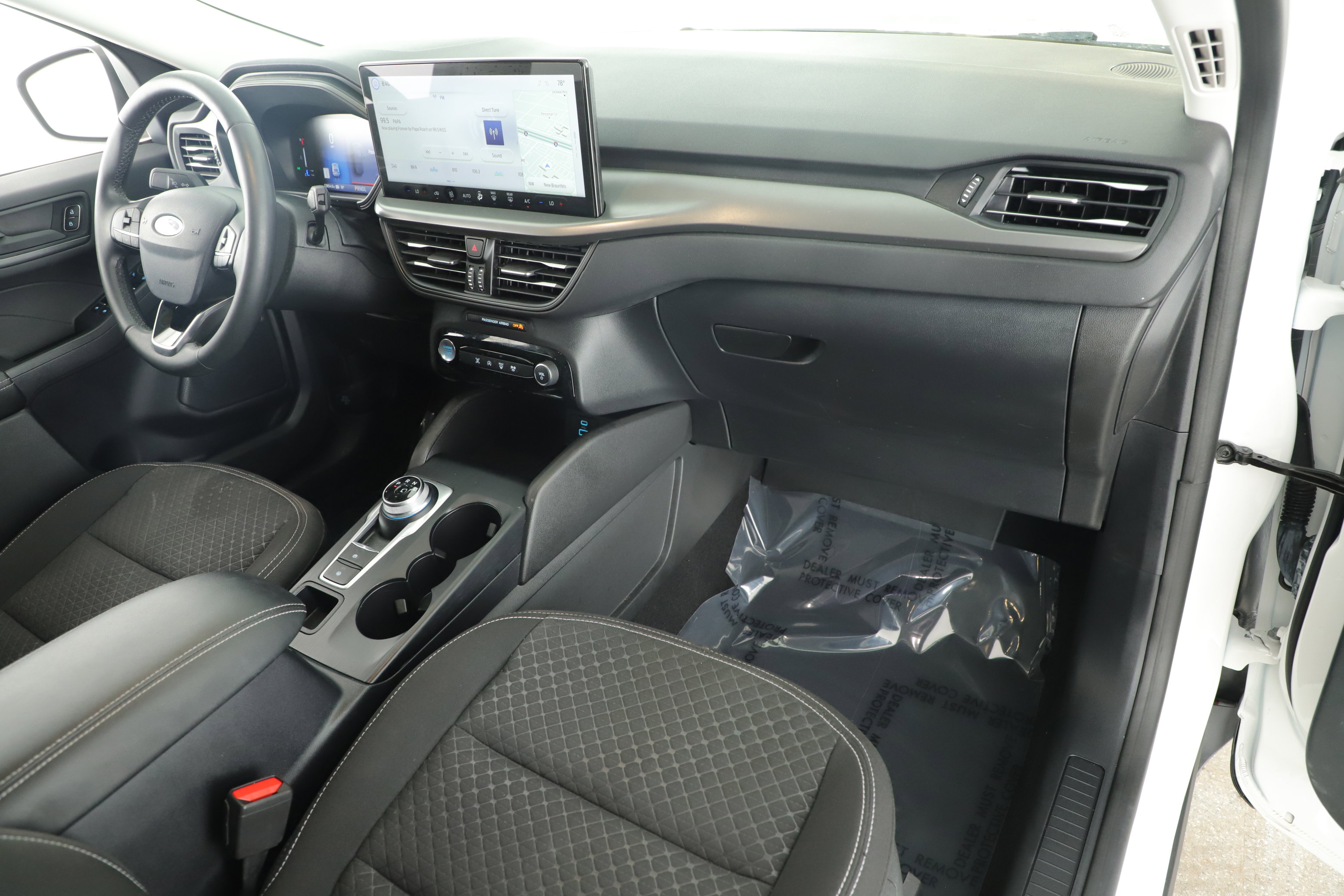 Used 2023 Ford Escape Active w/ Tech Pack #1 FWD image 17