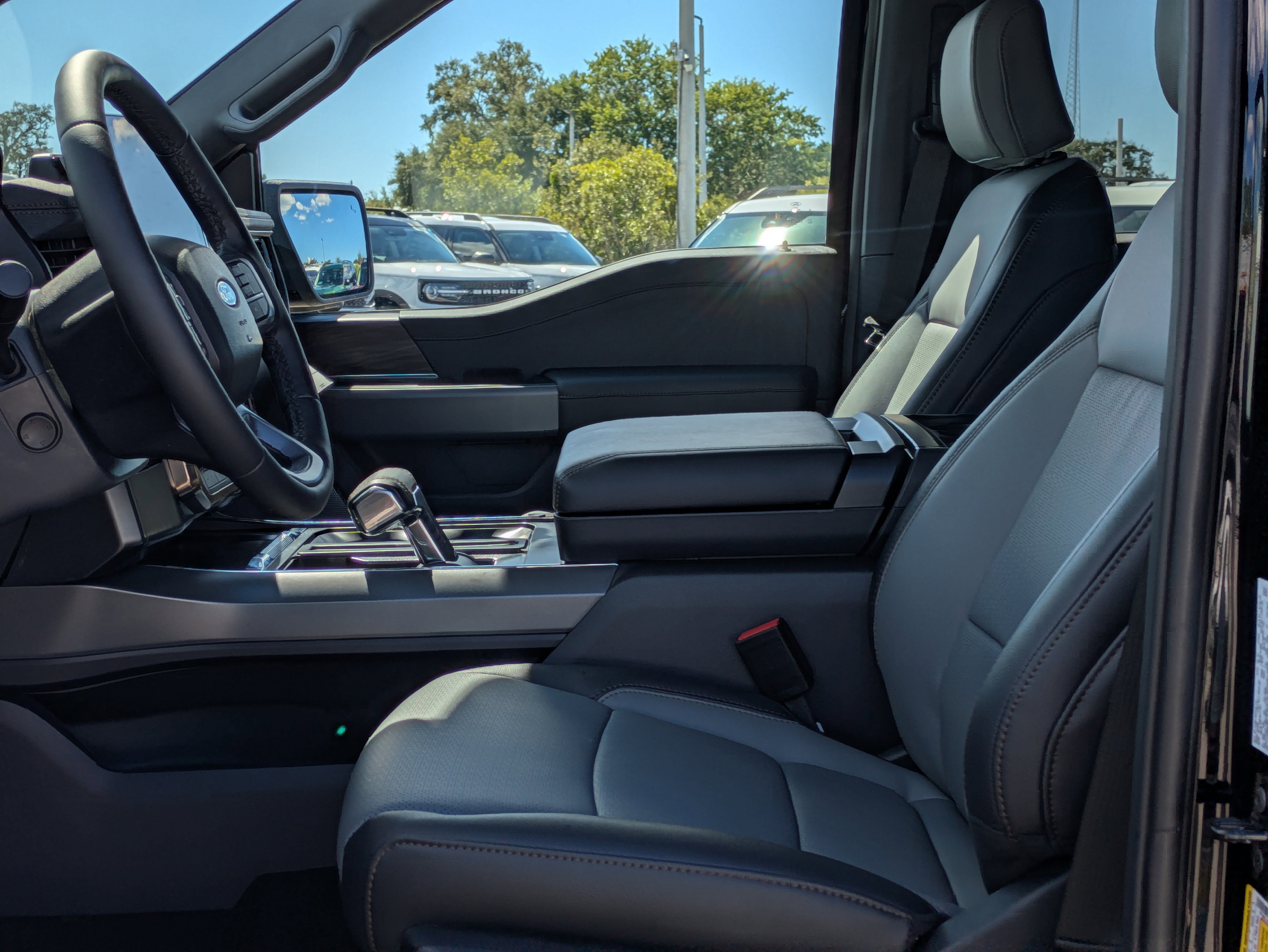 New 2025 Ford F150 Lightning Lariat image 22