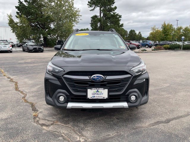 Used 2024 Subaru Outback Limited AWD/4WD image 2