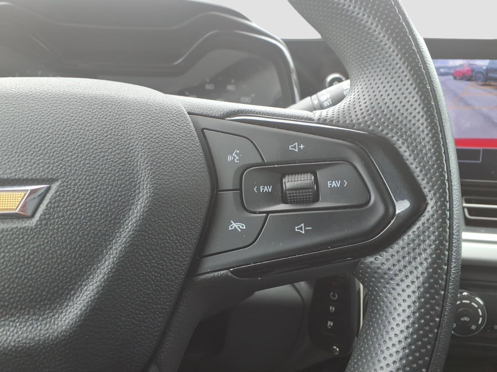 Certified 2024 Chevrolet Trax LS w/ LS Convenience Package image 23