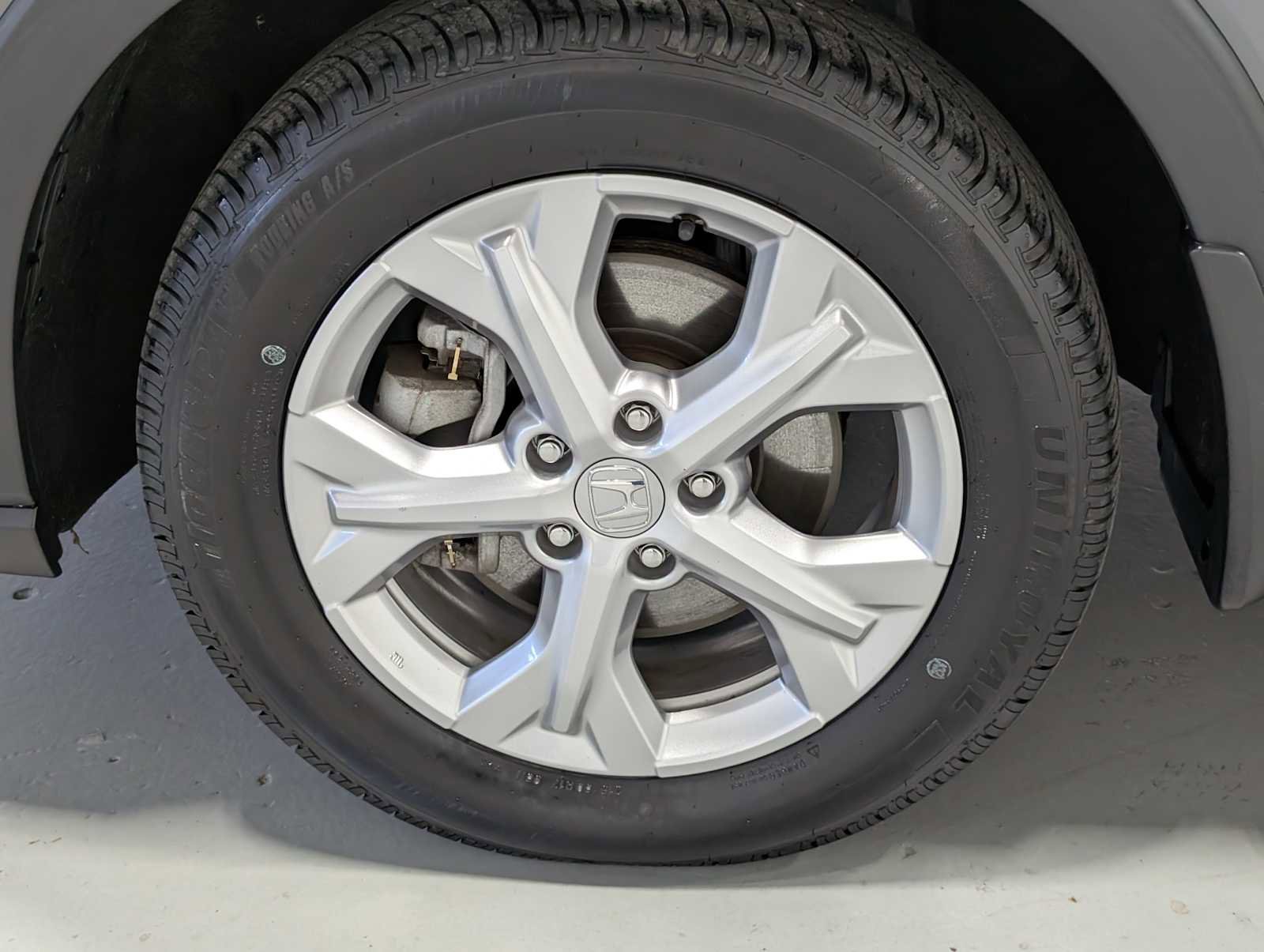 Certified 2023 Honda HR-V LX image 3