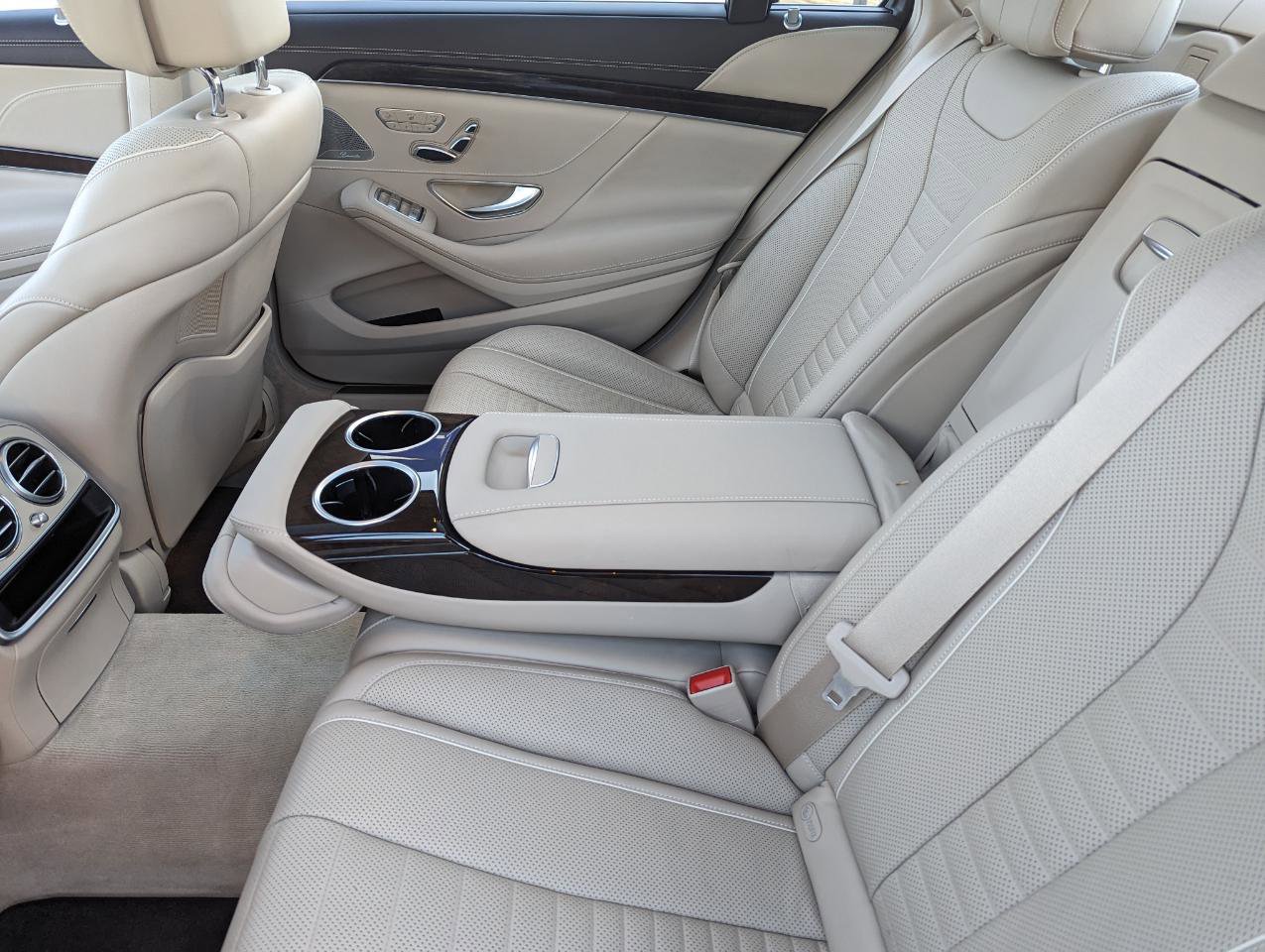 Used 2018 Mercedes-Benz S 560 4MATIC Sedan image 38