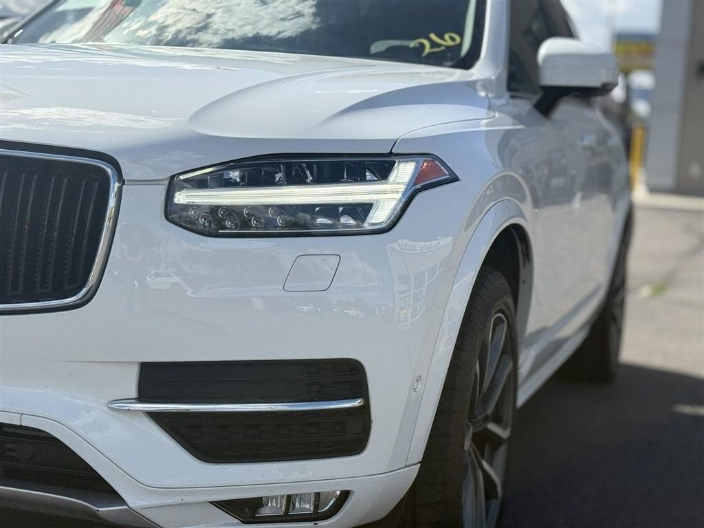 Used 2018 Volvo XC90 T6 Momentum w/ Convenience Package AWD/4WD image 12