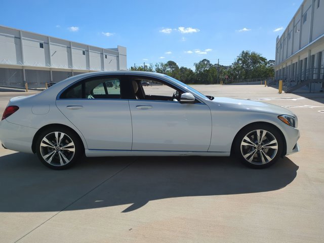 Used 2018 Mercedes-Benz C 300 Sedan image 4